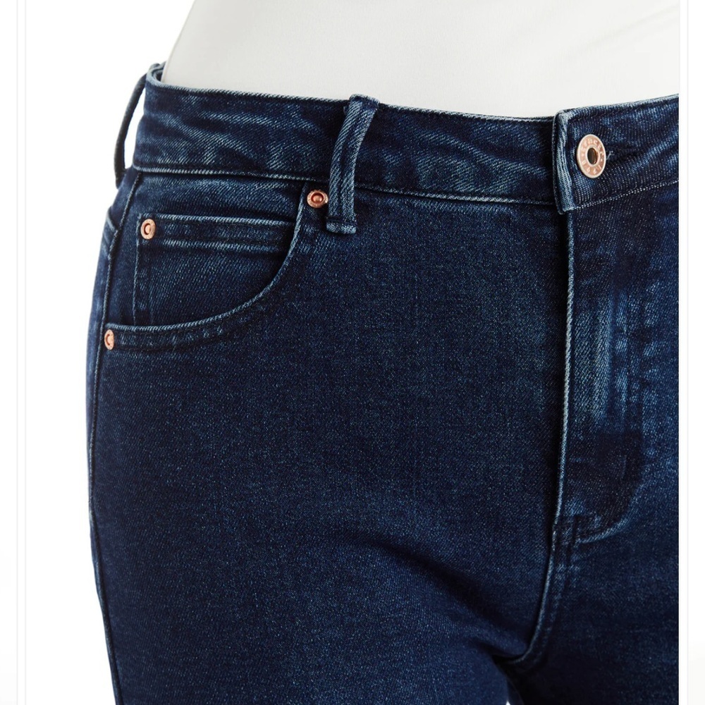 Tractr High Rise Ankle Crop Flare with Side Slit Fray Hem - Picture 3 of 12